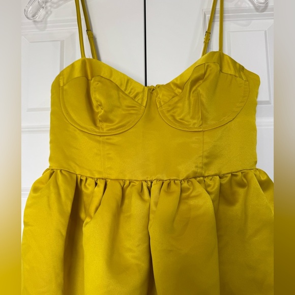 Future Collective Women's Sweetheart Bubble Satin Midi Dress Yellow XS NWT - Picture 5 of 12